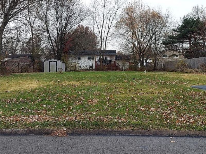 639 Aurora Drive, Youngstown, OH 44505 Photo 1