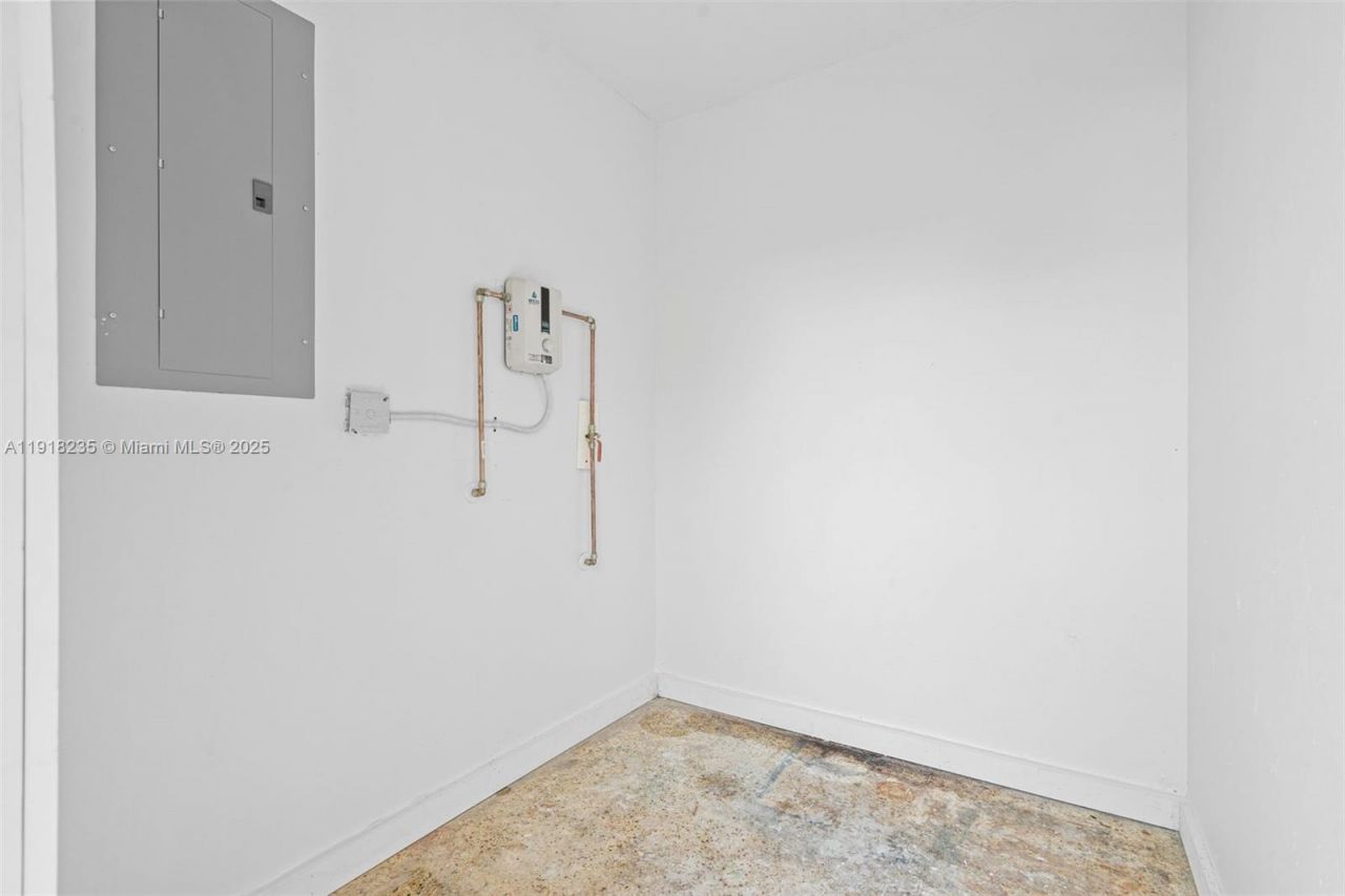 3956 NW 207th St Rd, Miami Gardens, FL 33055 Photo