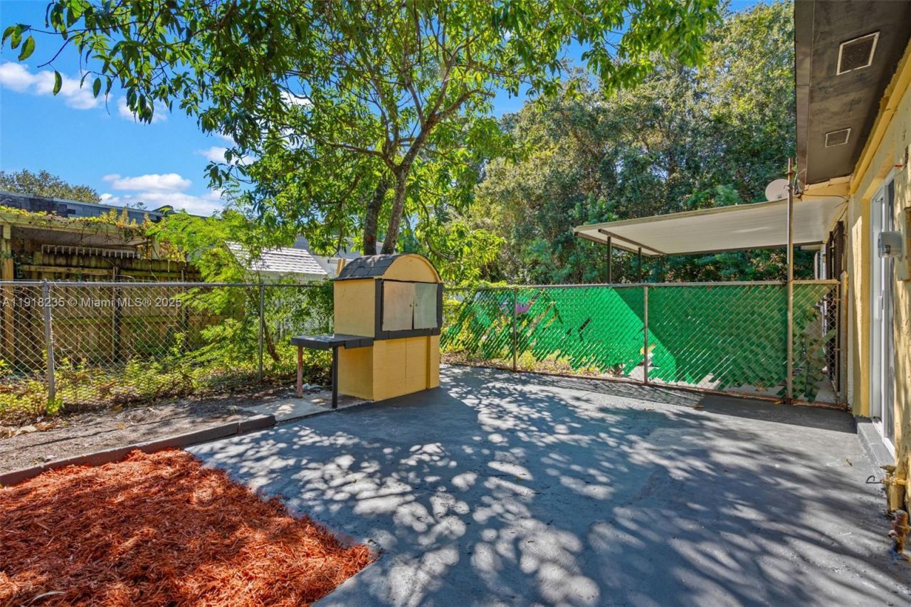 3956 NW 207th St Rd, Miami Gardens, FL 33055 Photo
