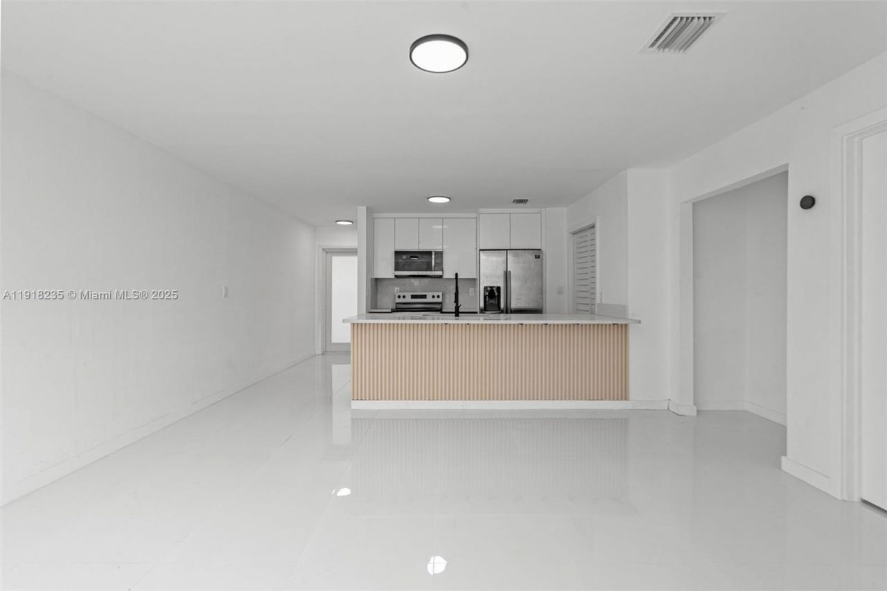 3956 NW 207th St Rd, Miami Gardens, FL 33055 Photo