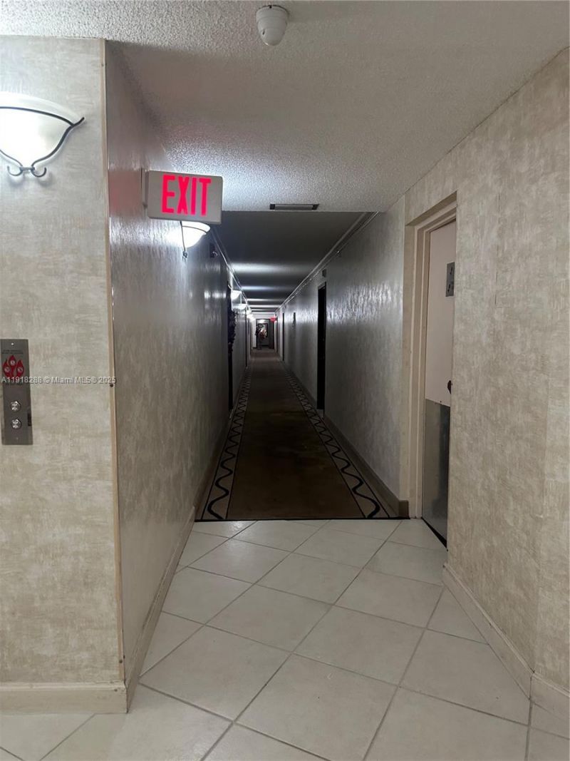 1400 Saint Charles Pl, Unit 612, Pembroke Pines, FL 33026 Photo
