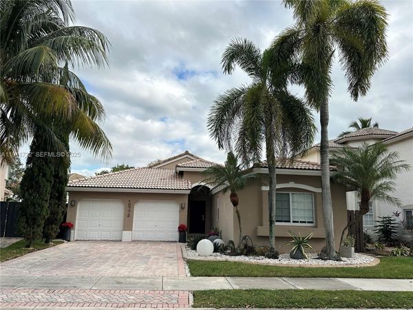 10772 NW 71st St, Doral, FL 33178