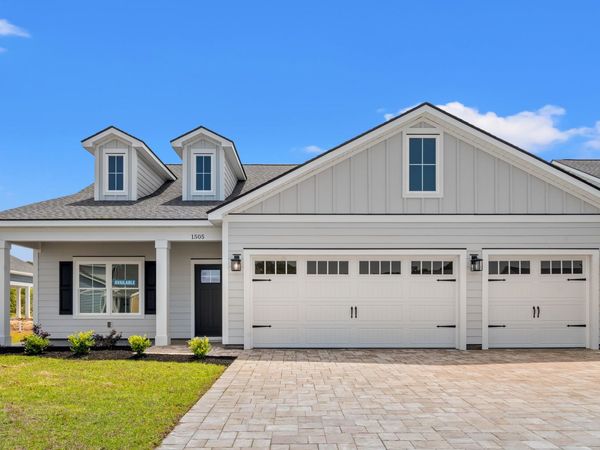 1505 Crooked Hook Rd., North Myrtle Beach, SC 29582