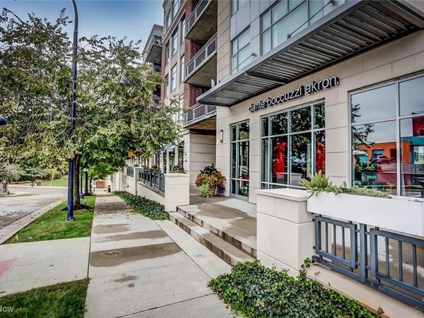 21 Furnace Street, Unit 805, Akron, OH 44308