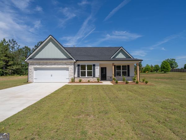 209 Squirrel Run, Good Hope, GA 30641