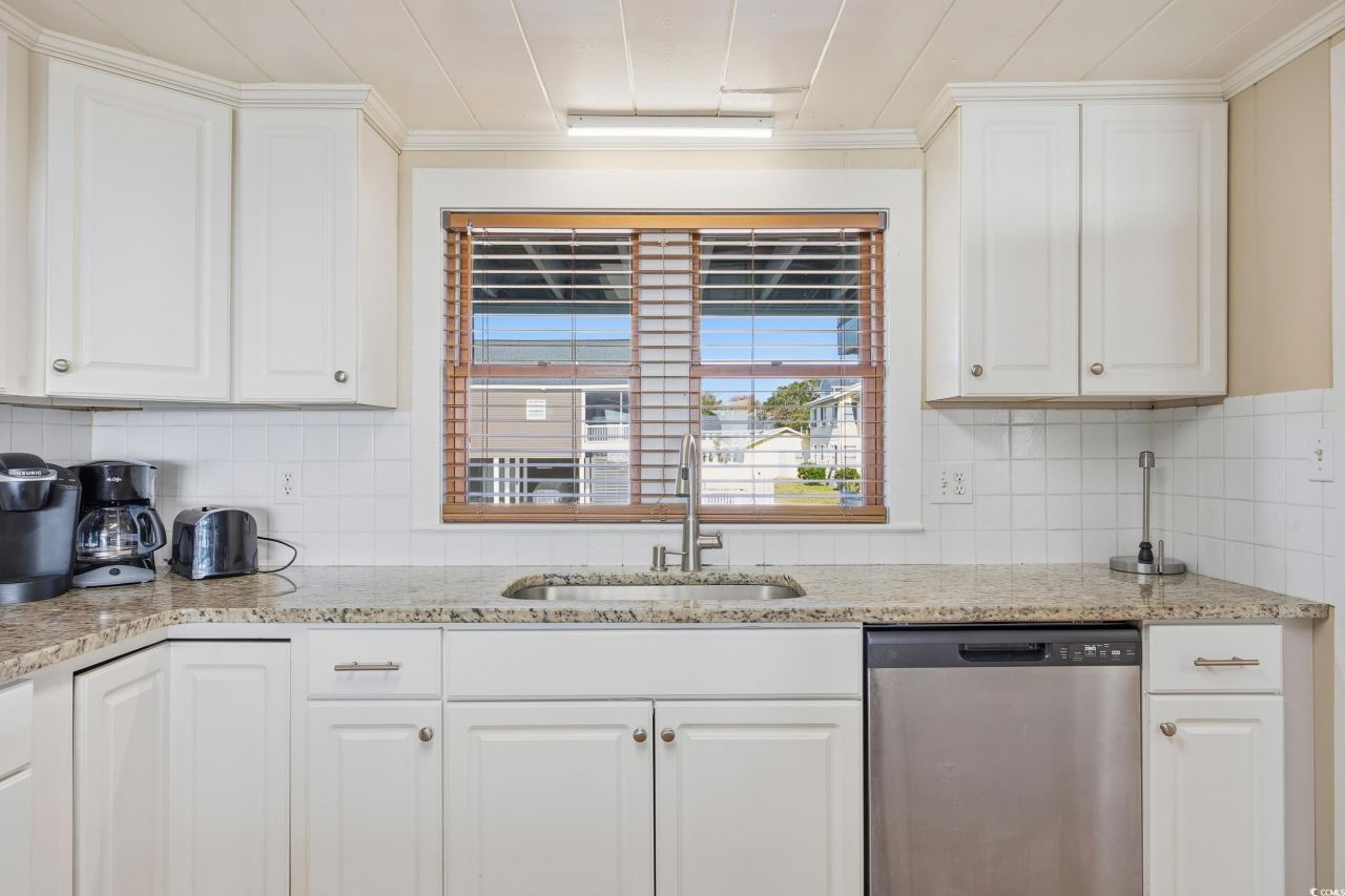 2021 S Ocean Blvd. Photo 21