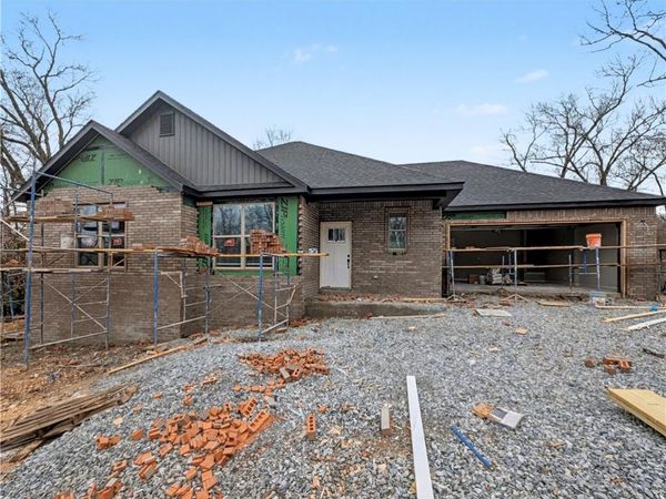 11 Ashdown Drive, Bella Vista, AR 72714