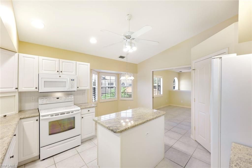 6210 Reserve Cir, Unit 504, Naples, FL 34119 Photo