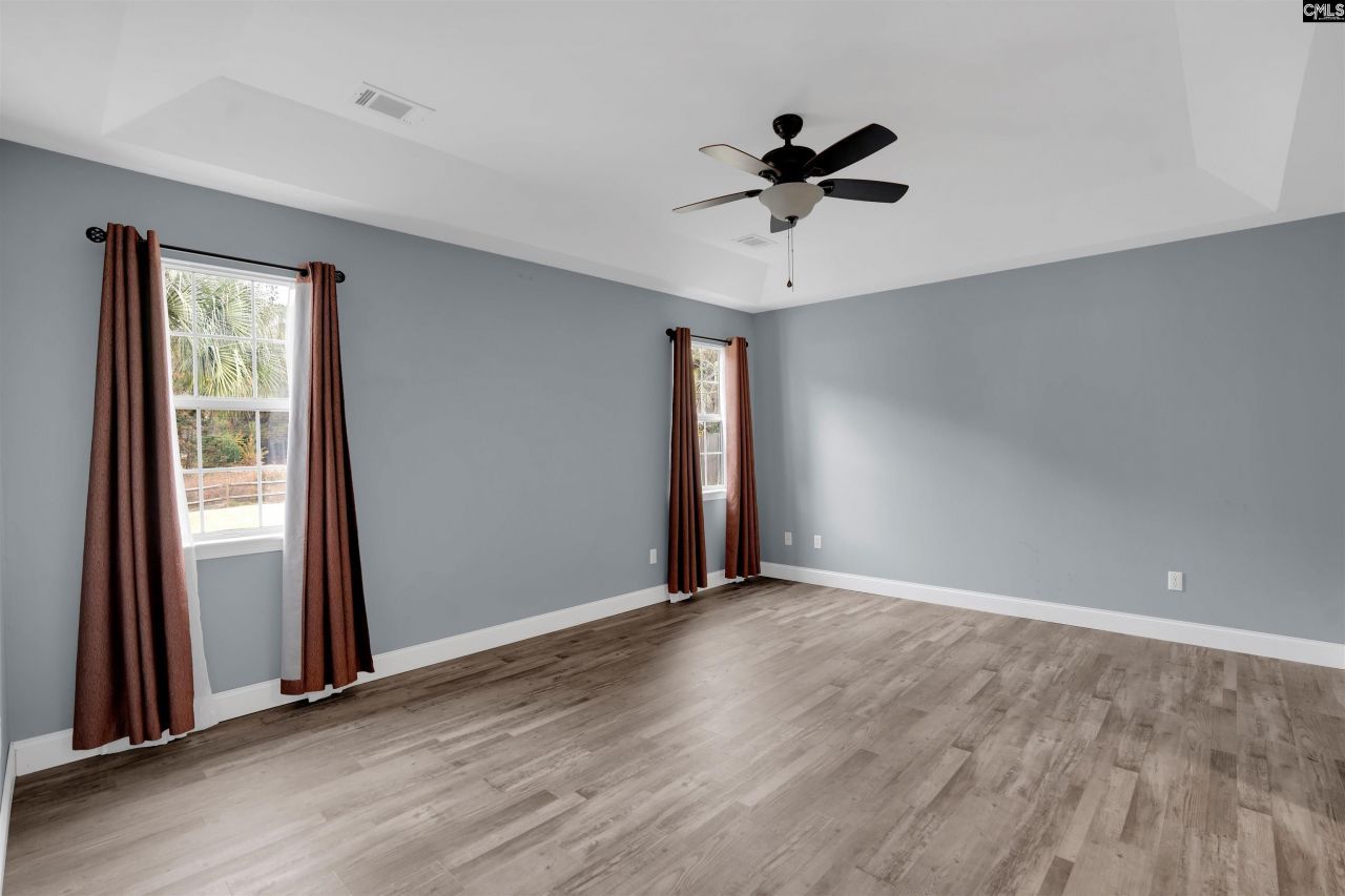 104 Silverstone Road Photo 11