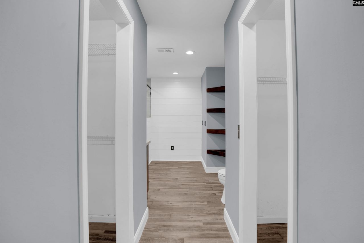 104 Silverstone Road Photo 13