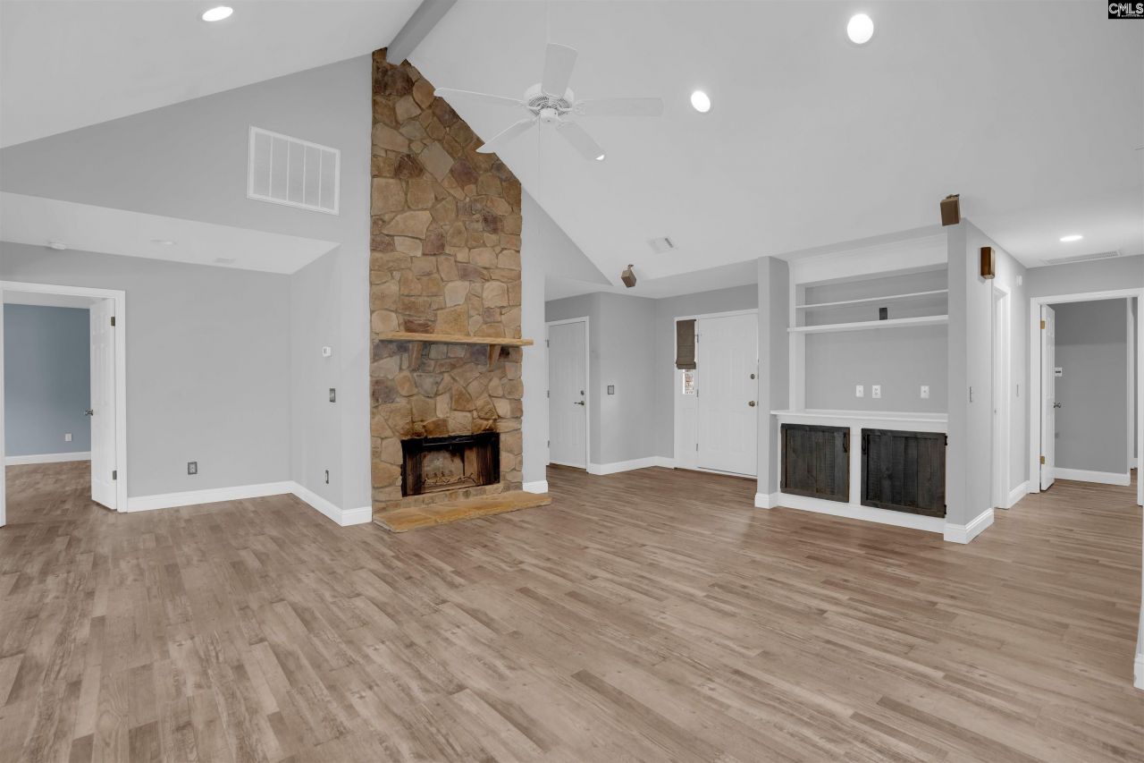 104 Silverstone Road Photo 25