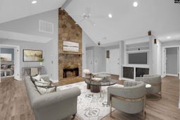 104 Silverstone Road photo 4