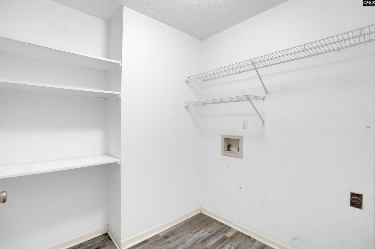 104 Silverstone Road Photo 33