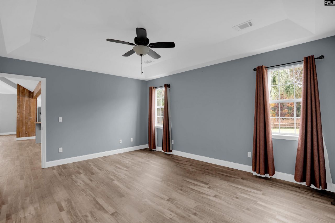 104 Silverstone Road Photo 34