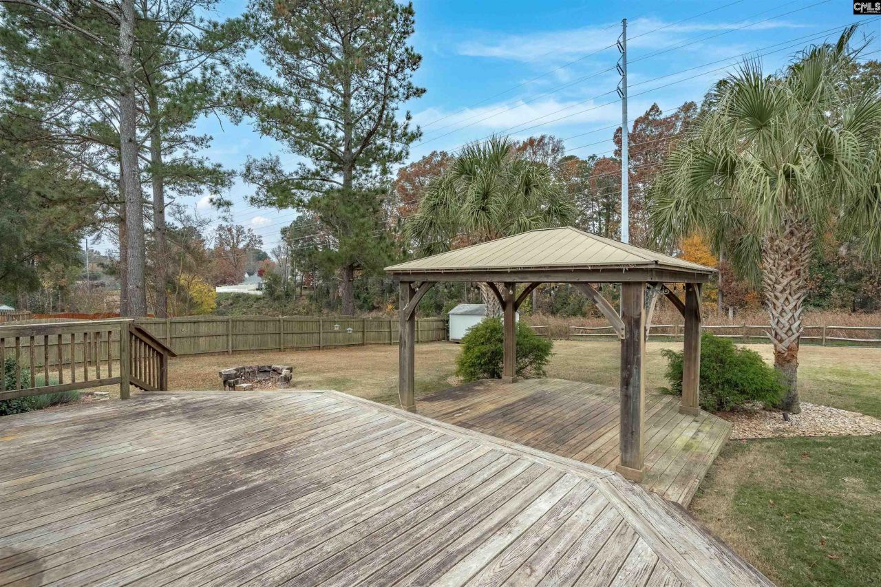 104 Silverstone Road Photo 36