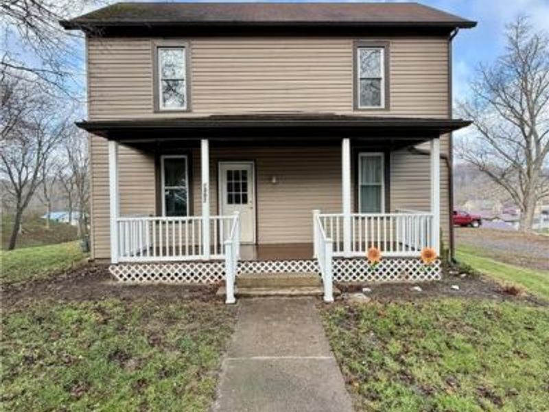 1002 Jefferson, Bergholz, OH 43908 Photo 2