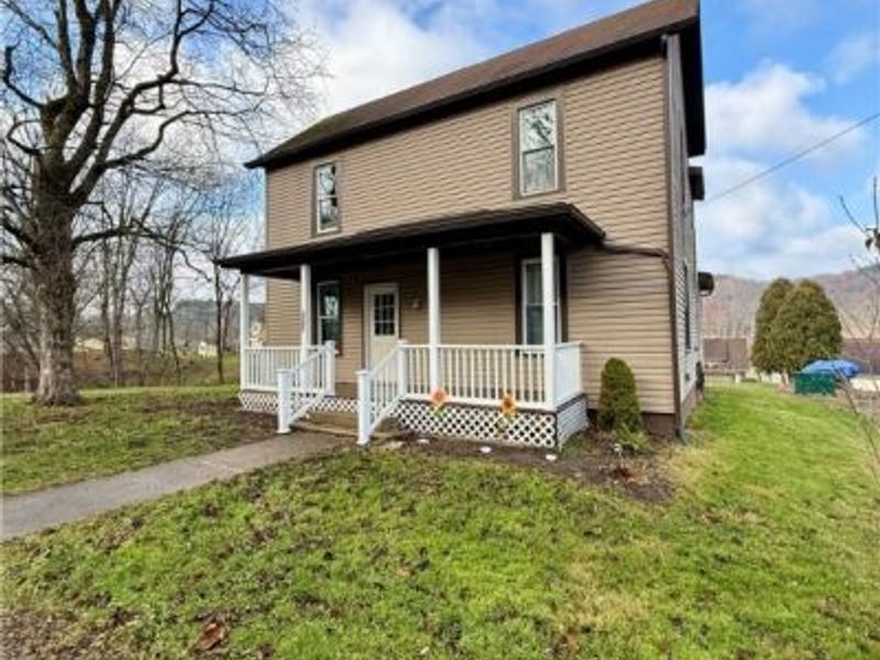 1002 Jefferson, Bergholz, OH 43908 Photo 3