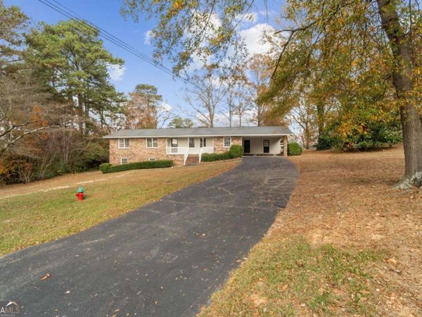 201 Crestmont Drive, Calhoun, GA 30701