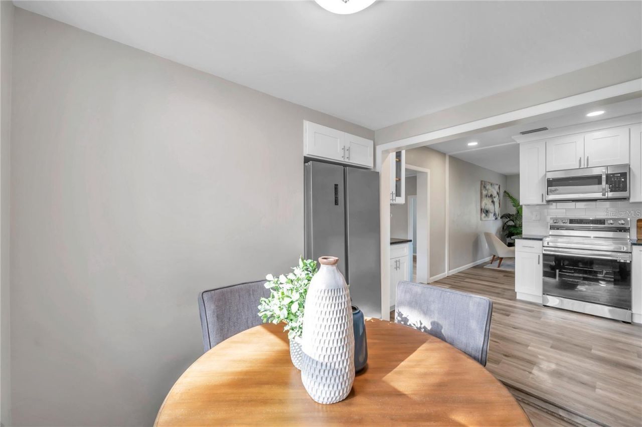 8100 5th Street N, Saint Petersburg, FL 33702 Photo