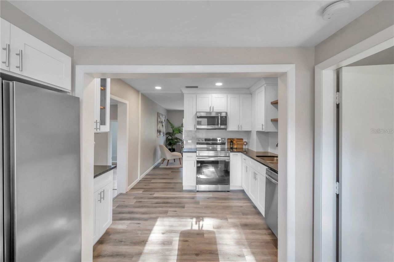 8100 5th Street N, Saint Petersburg, FL 33702 Photo