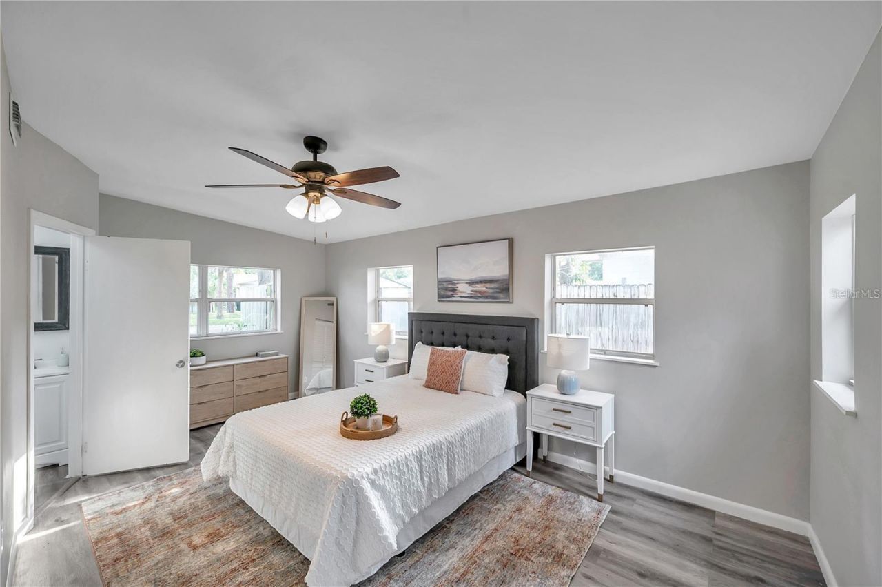 8100 5th Street N, Saint Petersburg, FL 33702 Photo