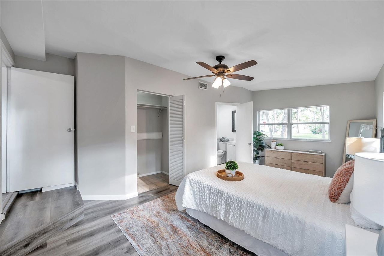 8100 5th Street N, Saint Petersburg, FL 33702 Photo