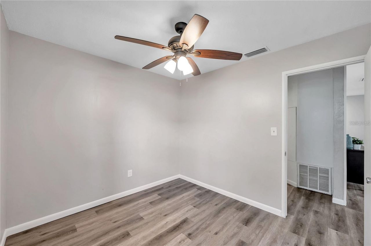 8100 5th Street N, Saint Petersburg, FL 33702 Photo