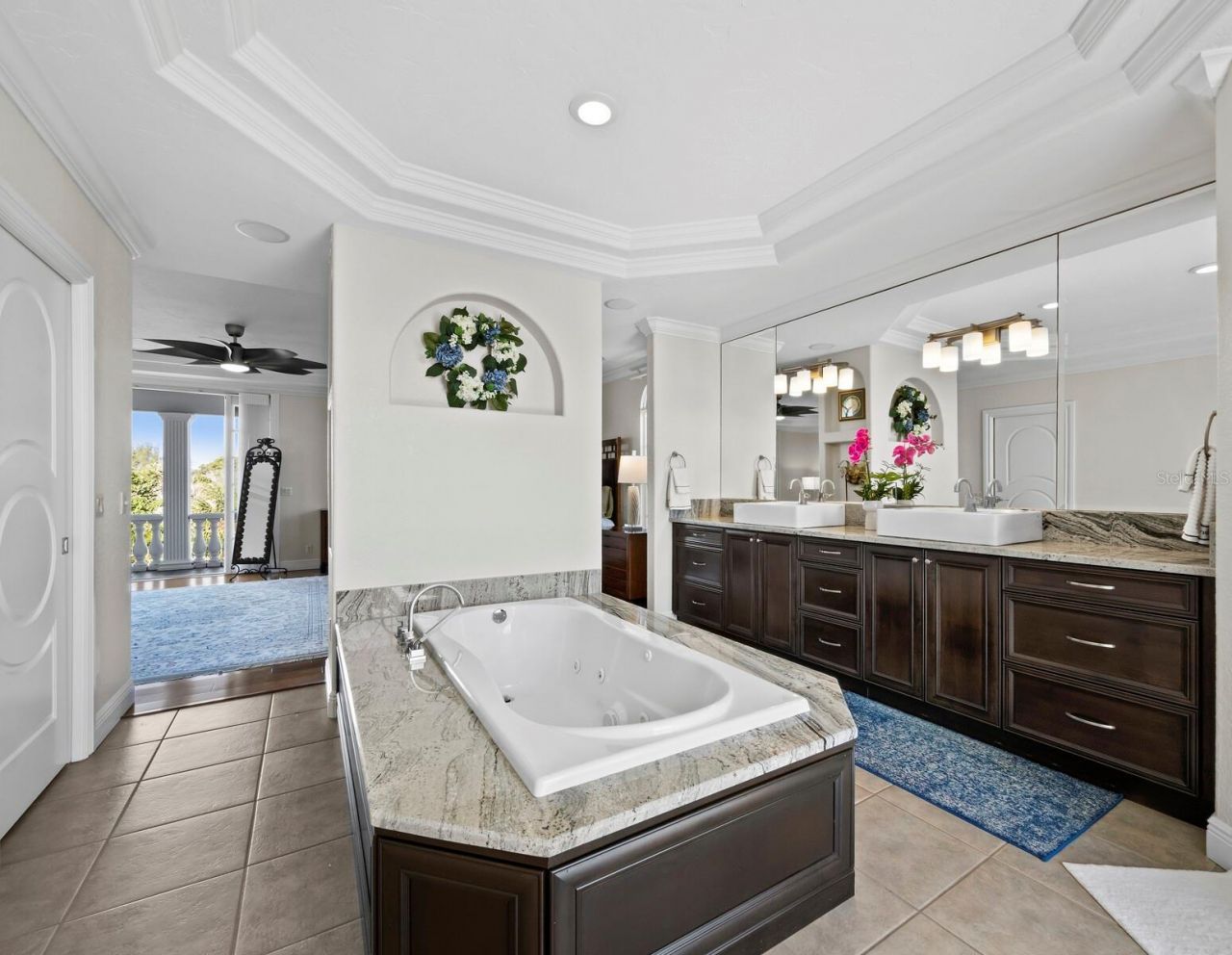 651 Broadway Street, Longboat Key, FL 34228 Photo