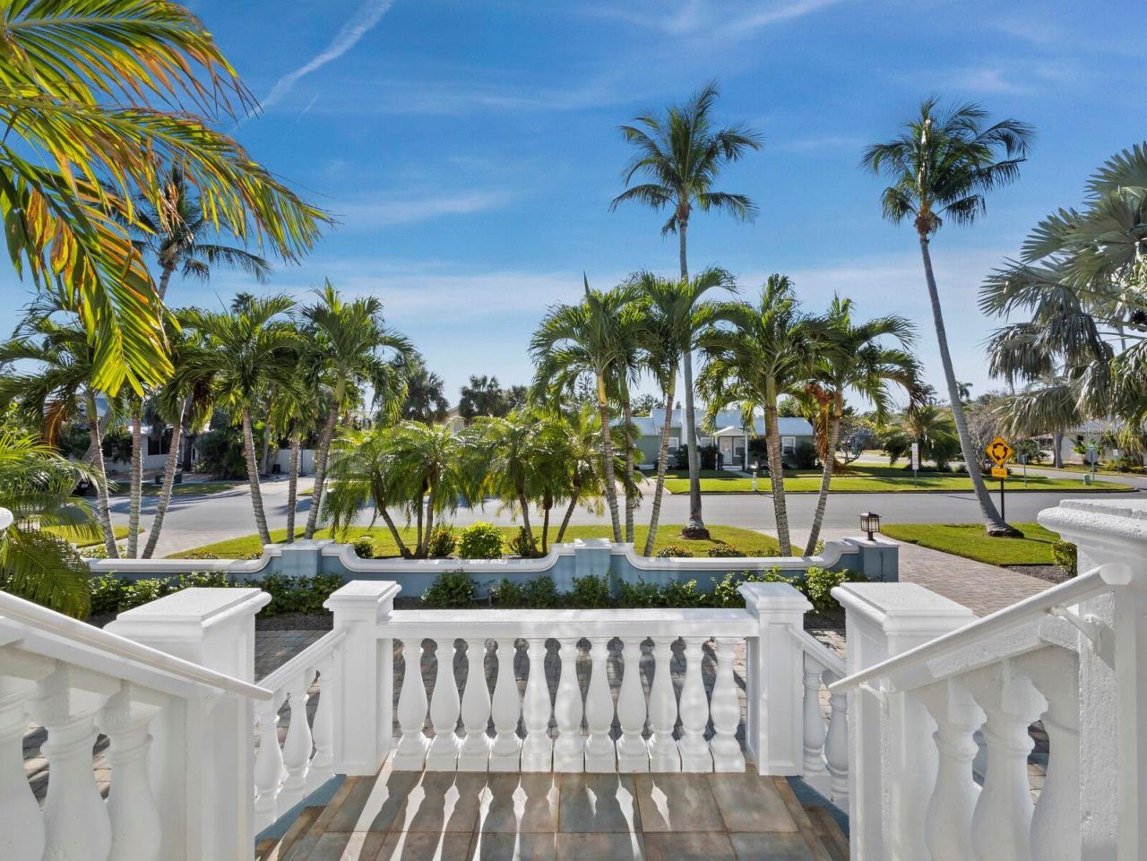 651 Broadway Street, Longboat Key, FL 34228 Photo