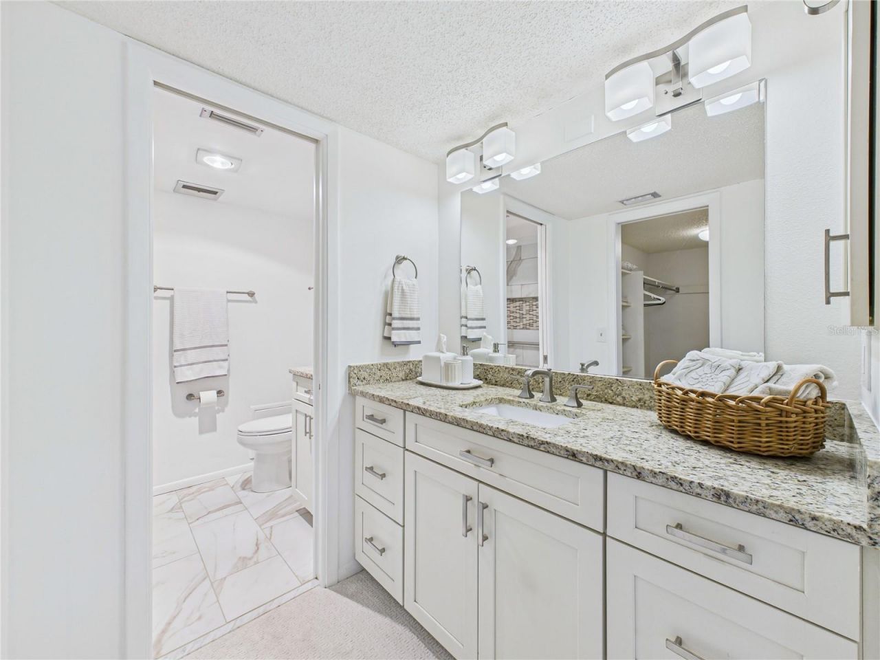 8767 Midnight Pass Road, Unit 403F, Sarasota, FL 34242 Photo