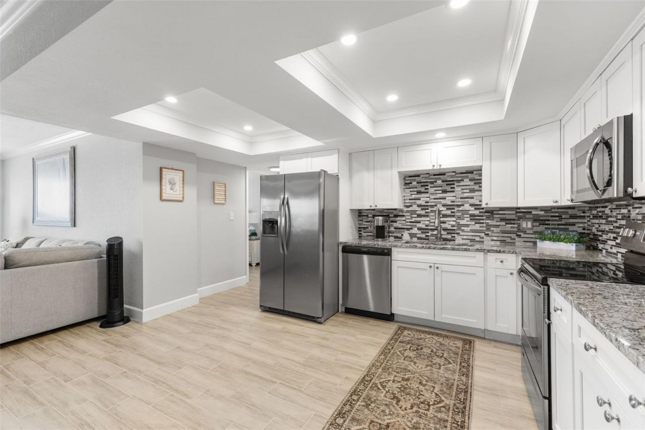 5220 Brittany Drive S, Unit 1003, Saint Petersburg, FL 33715 Photo