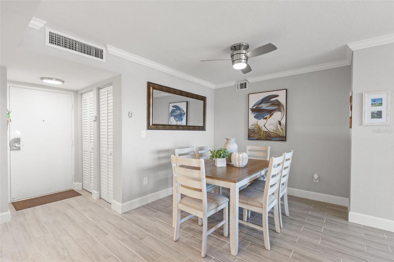 5220 Brittany Drive S, Unit 1003, Saint Petersburg, FL 33715 Photo