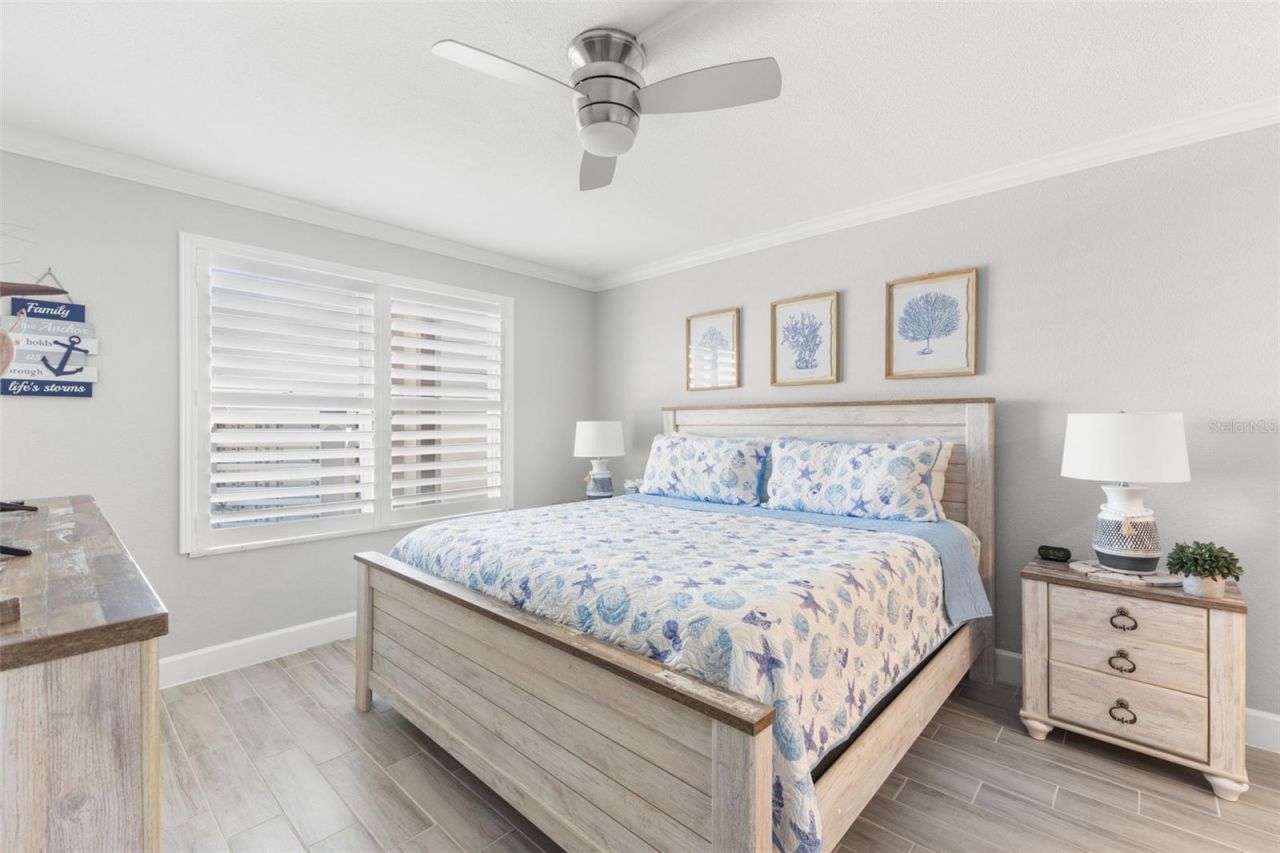 5220 Brittany Drive S, Unit 1003, Saint Petersburg, FL 33715 Photo