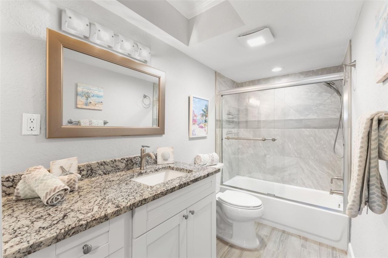 5220 Brittany Drive S, Unit 1003, Saint Petersburg, FL 33715 Photo