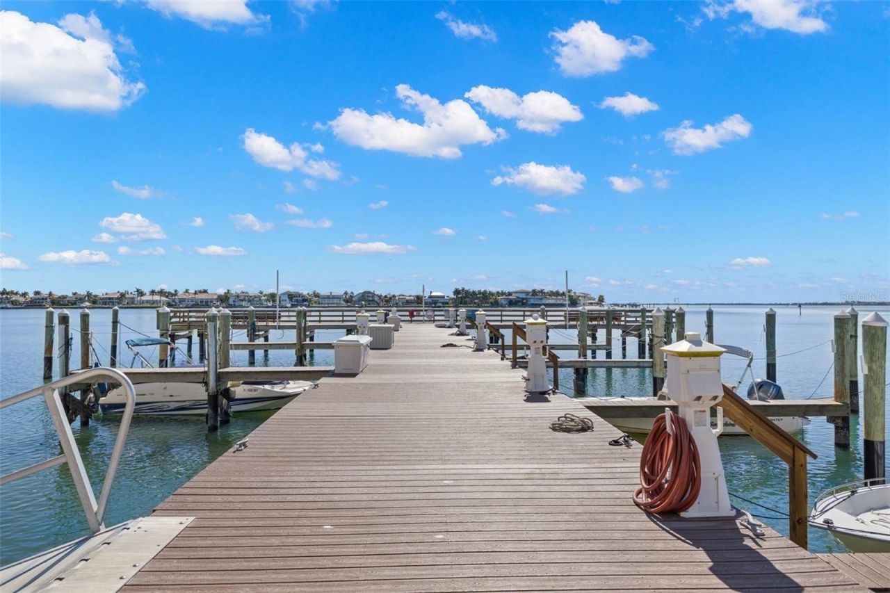 5220 Brittany Drive S, Unit 1003, Saint Petersburg, FL 33715 Photo