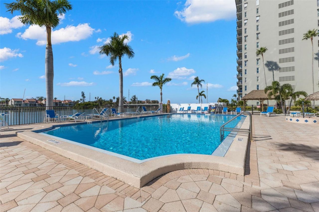 5220 Brittany Drive S, Unit 1003, Saint Petersburg, FL 33715 Photo