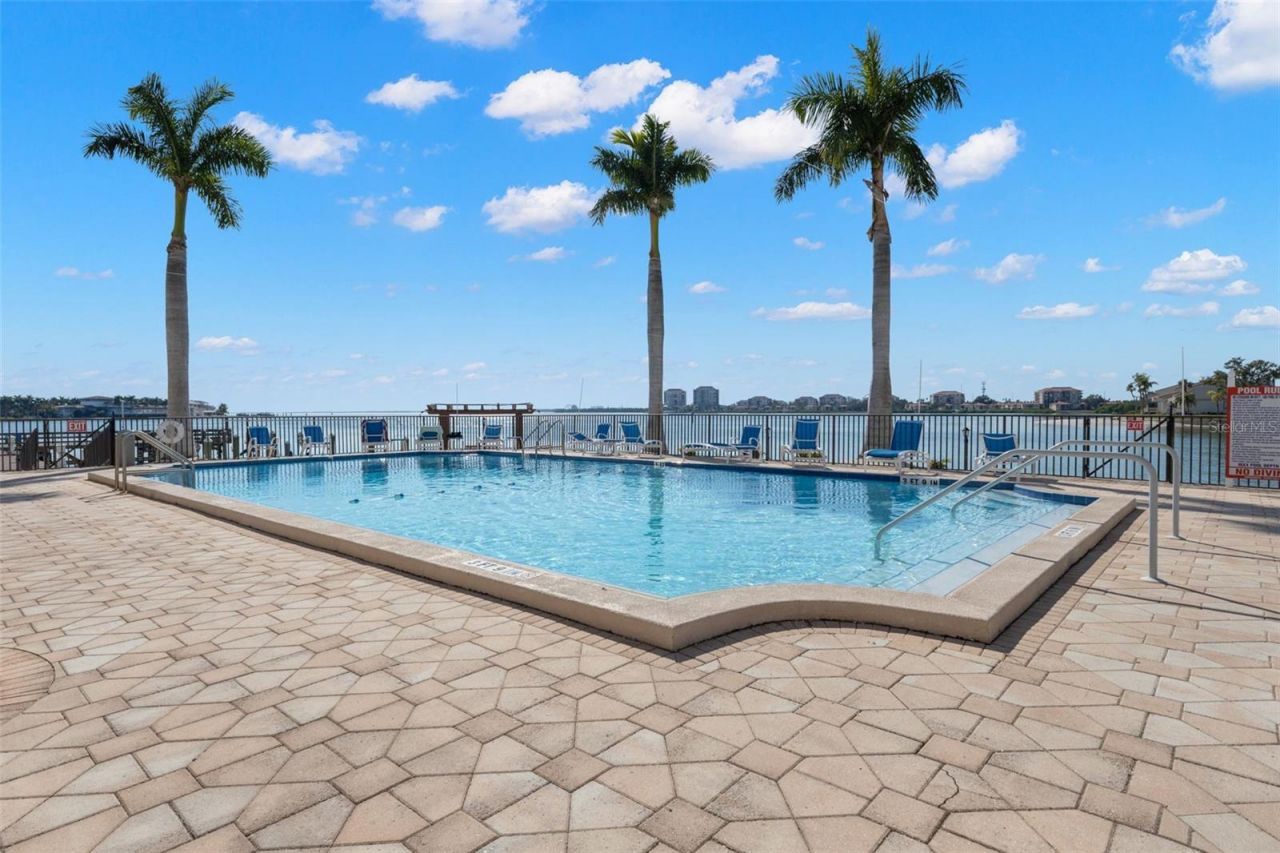 5220 Brittany Drive S, Unit 1003, Saint Petersburg, FL 33715 Photo