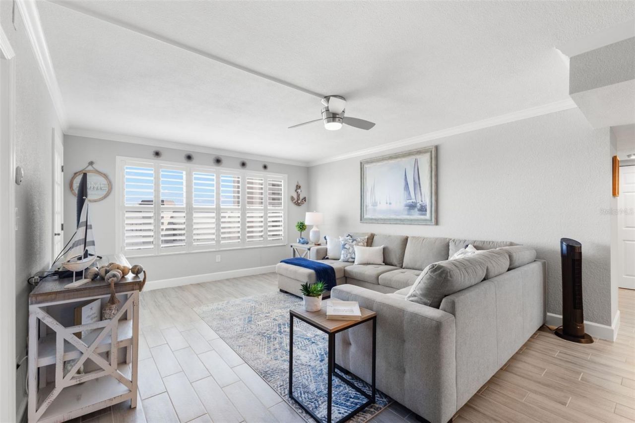 5220 Brittany Drive S, Unit 1003, Saint Petersburg, FL 33715 Photo