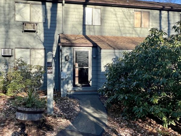 207 Ledge, Torrington, CT 06790