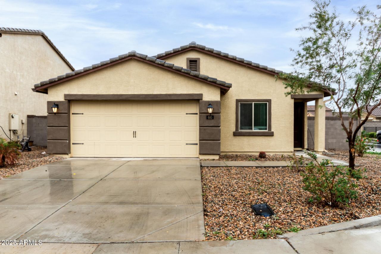 685 W 16th Street, Florence, AZ 85132 Main Photo