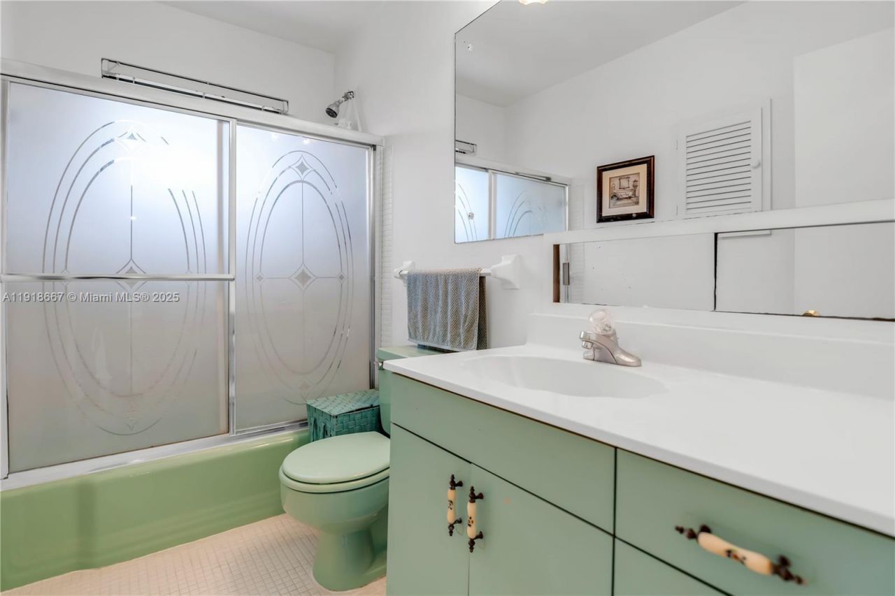 16001 SW 98th Ave, Miami, FL 33157 Photo