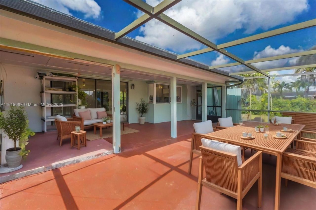 16001 SW 98th Ave, Miami, FL 33157 Photo