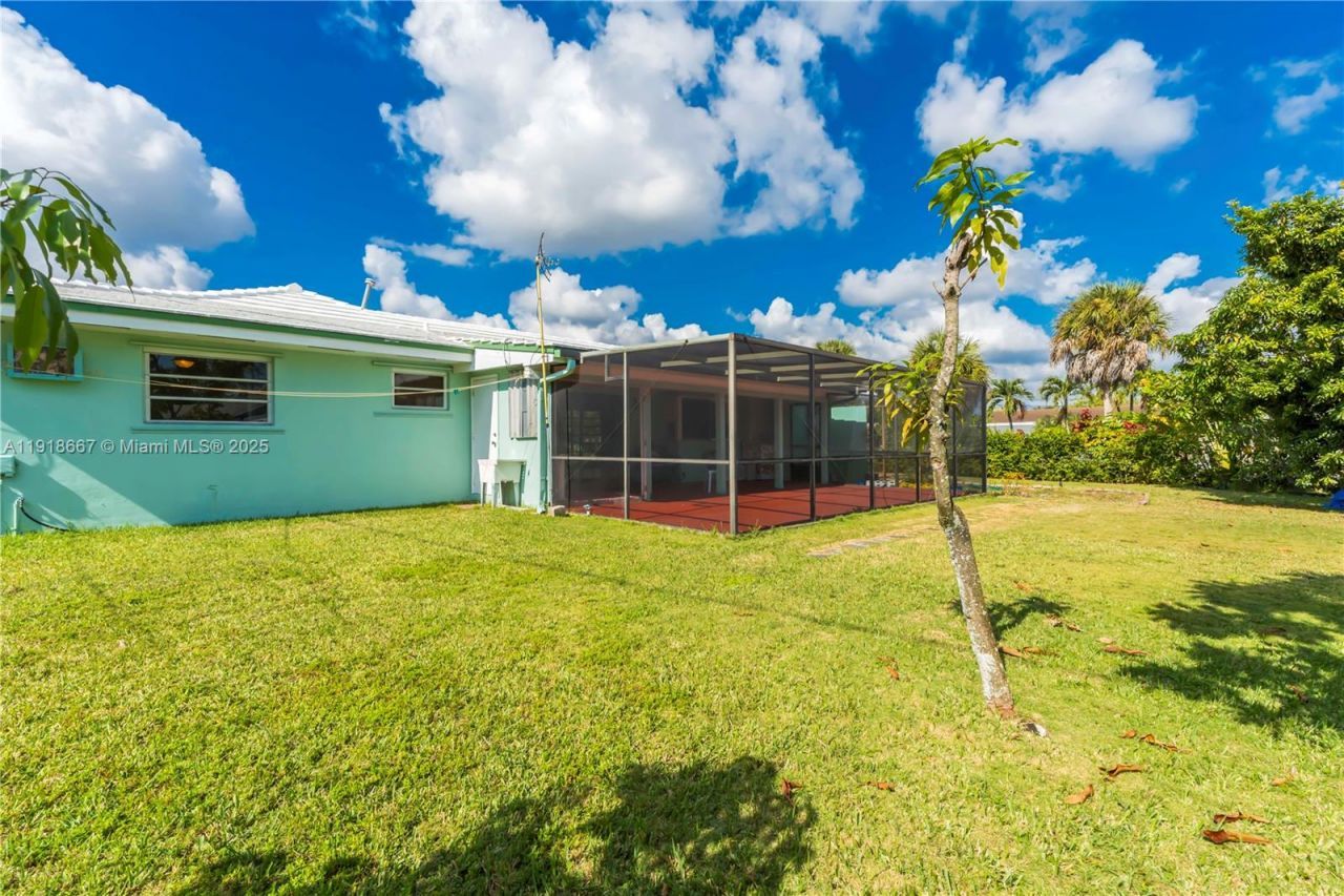 16001 SW 98th Ave, Miami, FL 33157 Photo