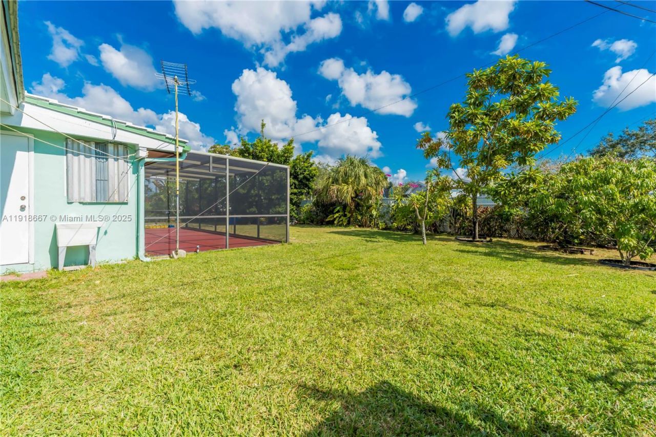 16001 SW 98th Ave, Miami, FL 33157 Photo