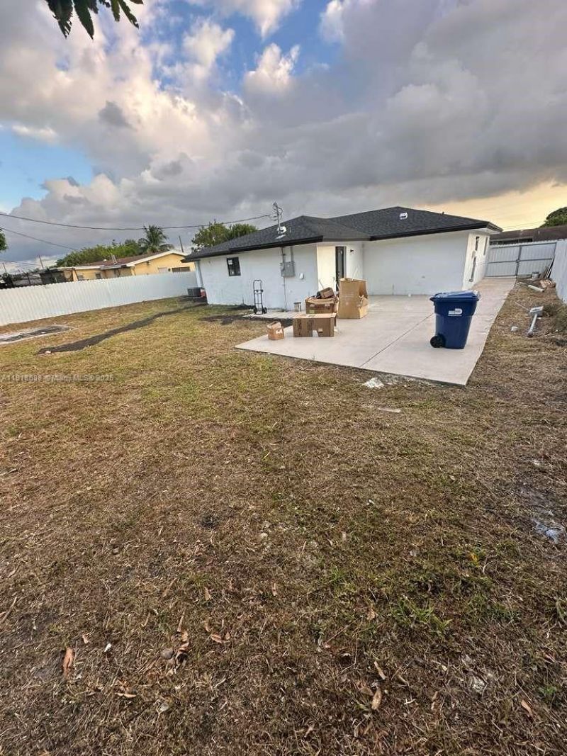 2041 NW 190th Terrace, Miami Gardens, FL 33056 Photo