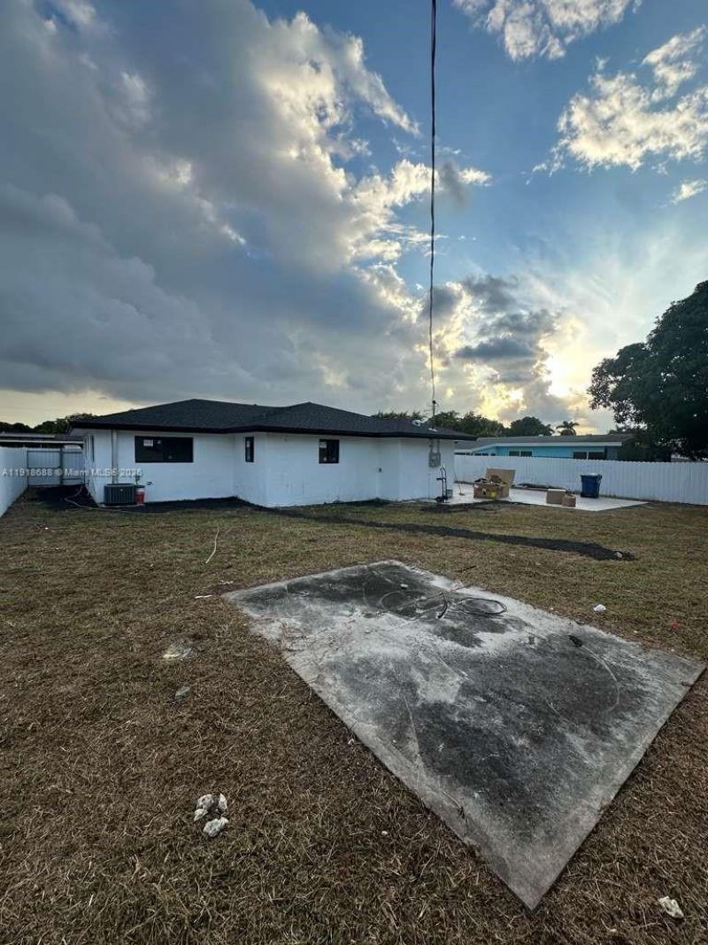 2041 NW 190th Terrace, Miami Gardens, FL 33056 Photo