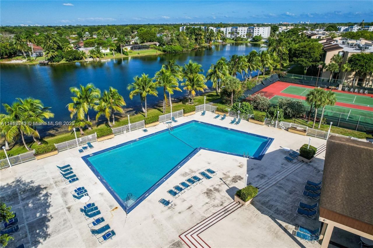 14415 N Kendall Dr, Unit 311G, Miami, FL 33186 Photo