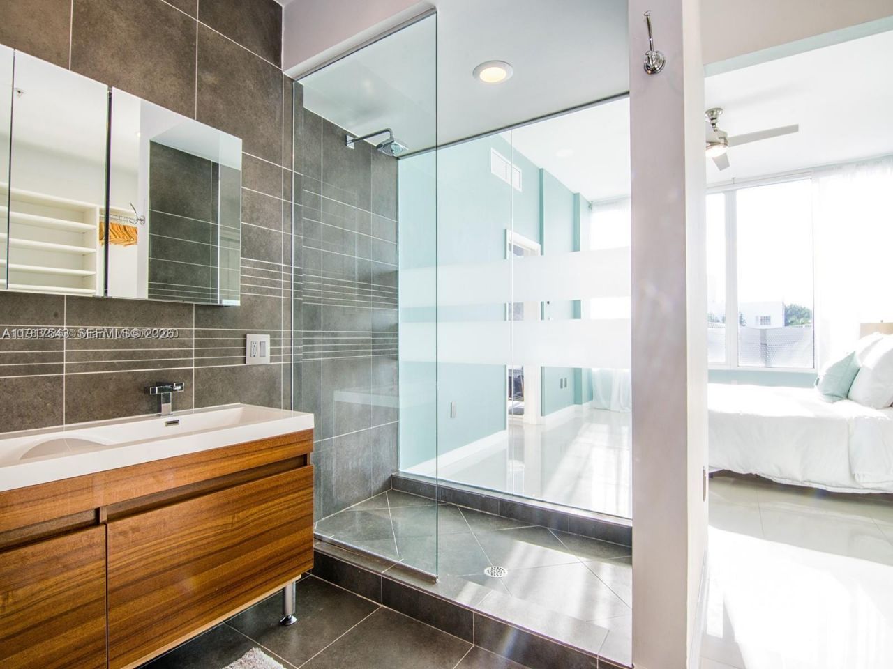 2100 Park Ave, Unit 406, Miami Beach, FL 33139 Photo