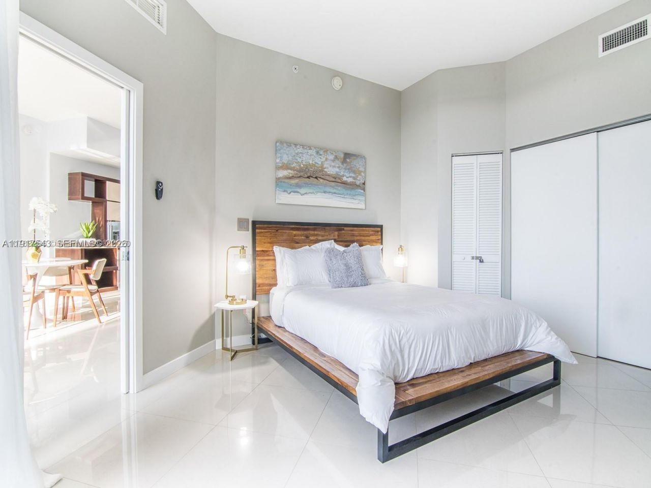 2100 Park Ave, Unit 406, Miami Beach, FL 33139 Photo