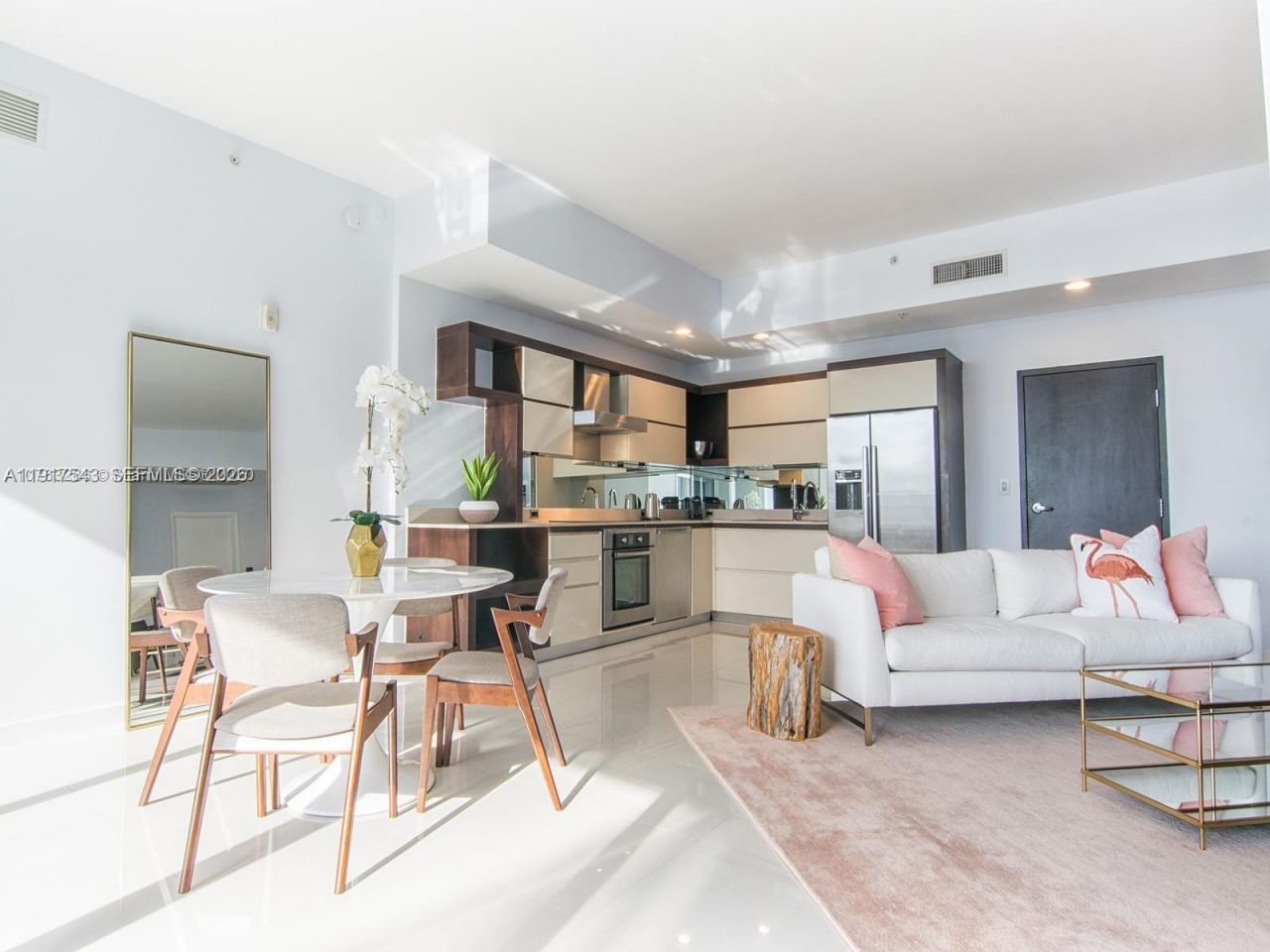 2100 Park Ave, Unit 406, Miami Beach, FL 33139 Photo